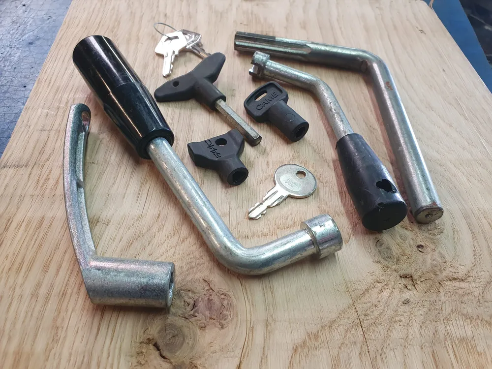Inherited gate systems