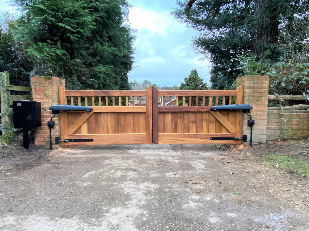 Electric Gates Greatham