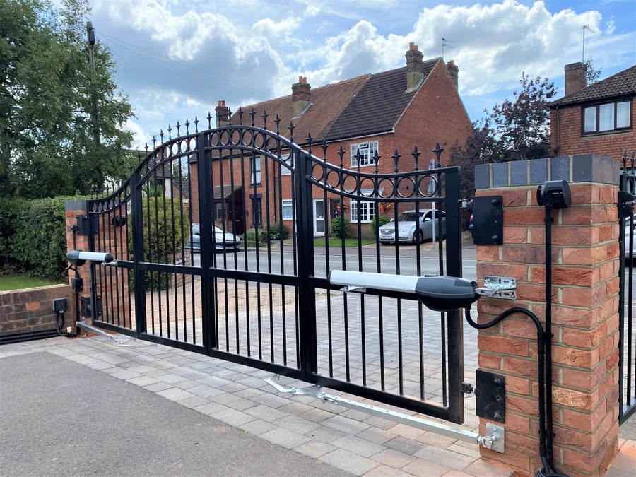 Bi-Folding Metal Gates